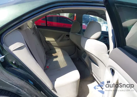 2011 Toyota Camry Le z USA, uszkodzony, nr VIN JTNBF3EK7B3012114